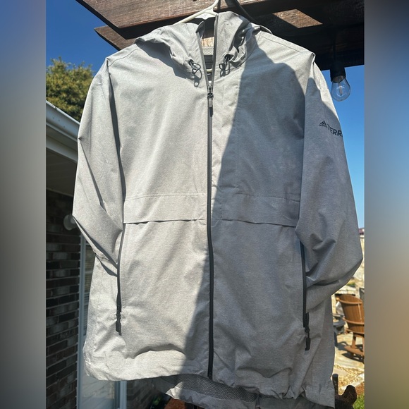 ➡️ ADIDAS Woman’s Lg Climate Proof Terrex Hooded Lightweight Gray Jacket. - Picture 1 of 9